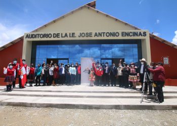 ANTAPACCAY INAUGURÓ MODERNO AUDITORIO PARA IE JOSÉ ANTONIO ENCINAS DE COMUNIDAD TINTAYA MARQUIRI