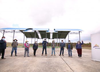 ANTAPACCAY ENTREGÓ LA COBERTURA DE TECHO PARA LA CANCHA DE GRASS SINTÉTICO DE LA COMUNIDAD DE ALTO HUANCANÉ