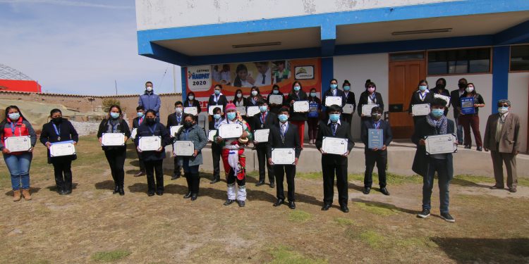 47 ESTUDIANTES DEL CETPRO ÑAUPAY LOGRARON TITULARSE A NOMBRE DEL MINISTERIO DE EDUCACIÓN