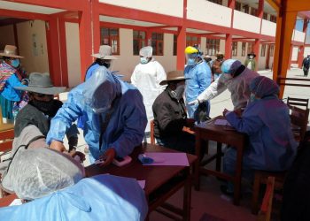 ANTAPACCAY APOYA CAMPAÑA DE VACUNACIÓN EN ESPINAR CON LOGÍSTICA PARA EL PERSONAL DE SALUD